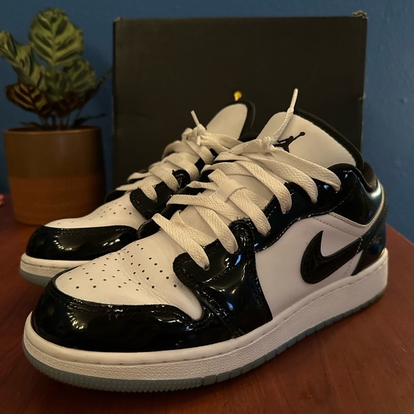 Air Jordan 1 Low Blk/Wht - Picture 3 of 5